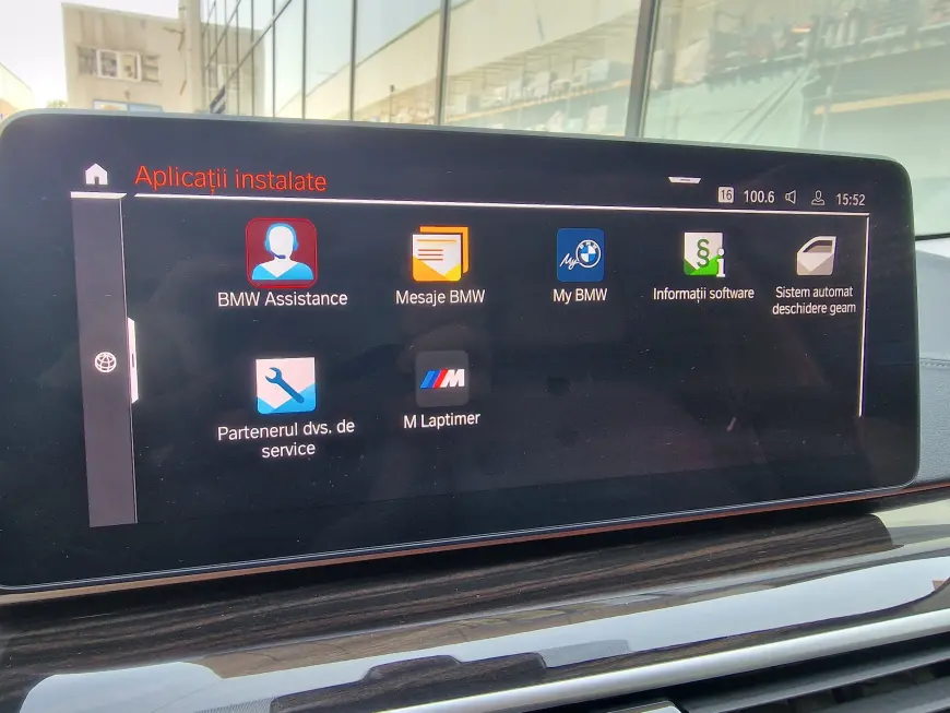 BMW Seria 5 518d Luxury Line 150cp 2022