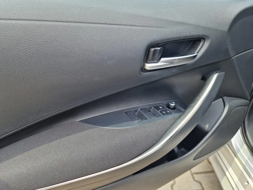 TOYOTA COROLLA HB 1.8 HYBRID DYNAMIC E-CVT 2021