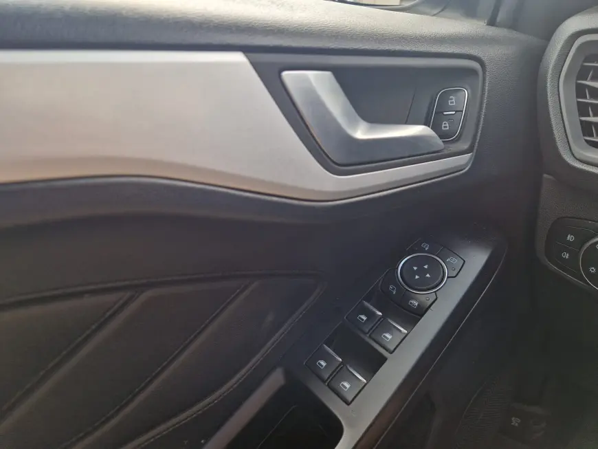 FORD FOCUS WAGON 1.5 TDCI ECOBLUE 120CP MT6 TREND CONNECTED 2021