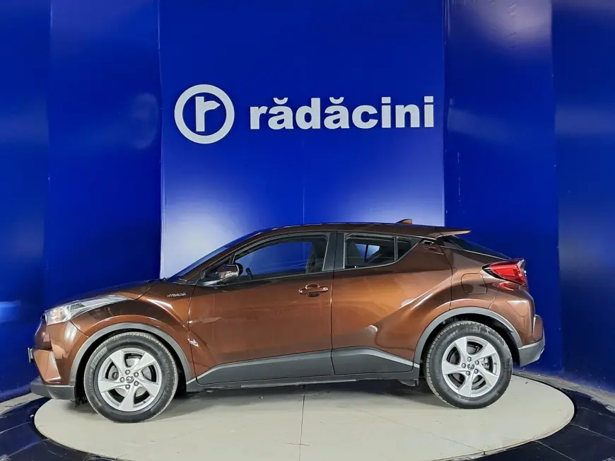 Toyota C-HR Hatchback 2018