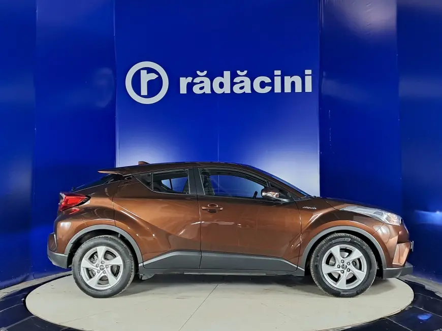 Toyota C-HR Hatchback 2018