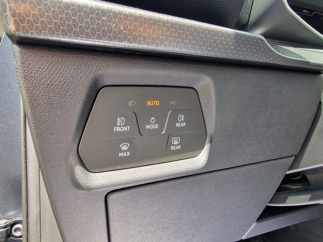 SEAT LEON ST 1.0 ETSI mHEV DSG7 Style 2022