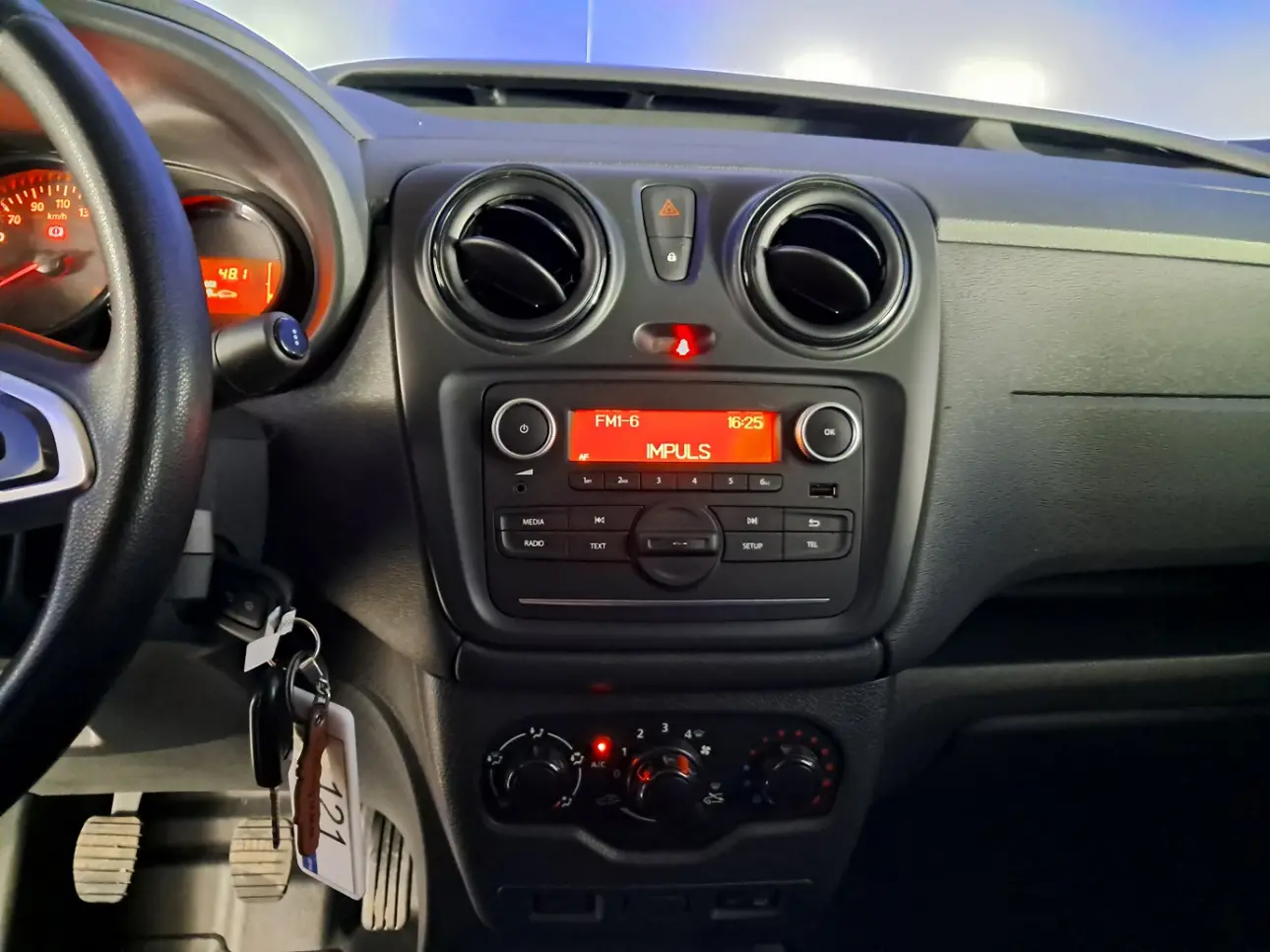 DACIA DOKKER