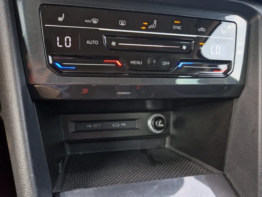 VOLKSWAGEN TIGUAN 2.0 TDI 150CP DSG 4MOTION LIFE 2021