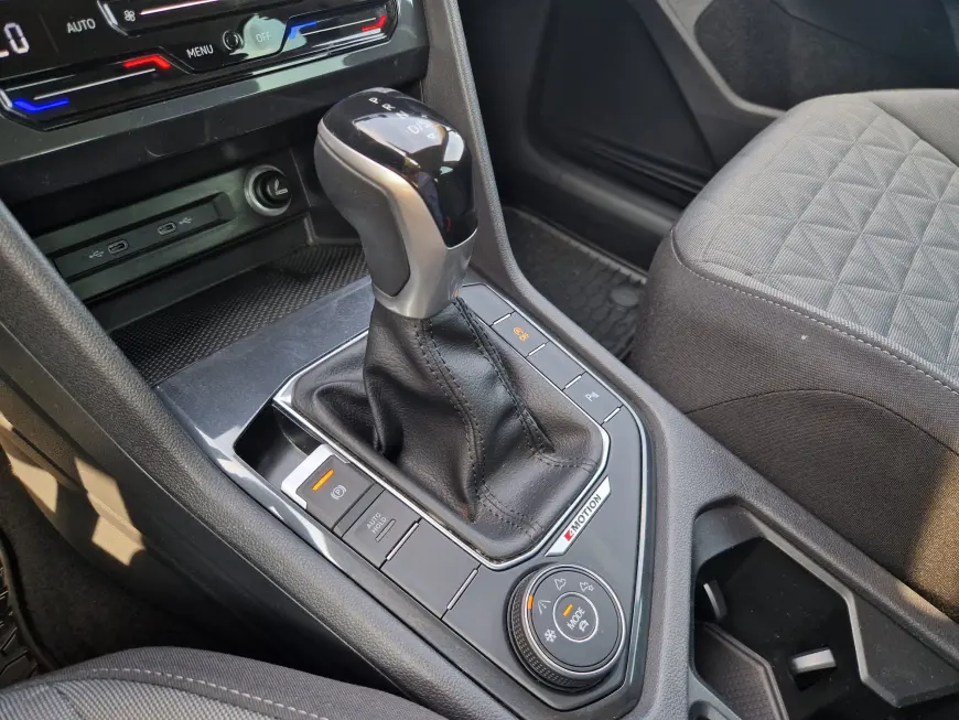 VOLKSWAGEN TIGUAN 2.0 TDI 150CP DSG 4MOTION LIFE 2021