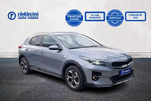 KIA-XCEED-Hatchback-2021--Automata