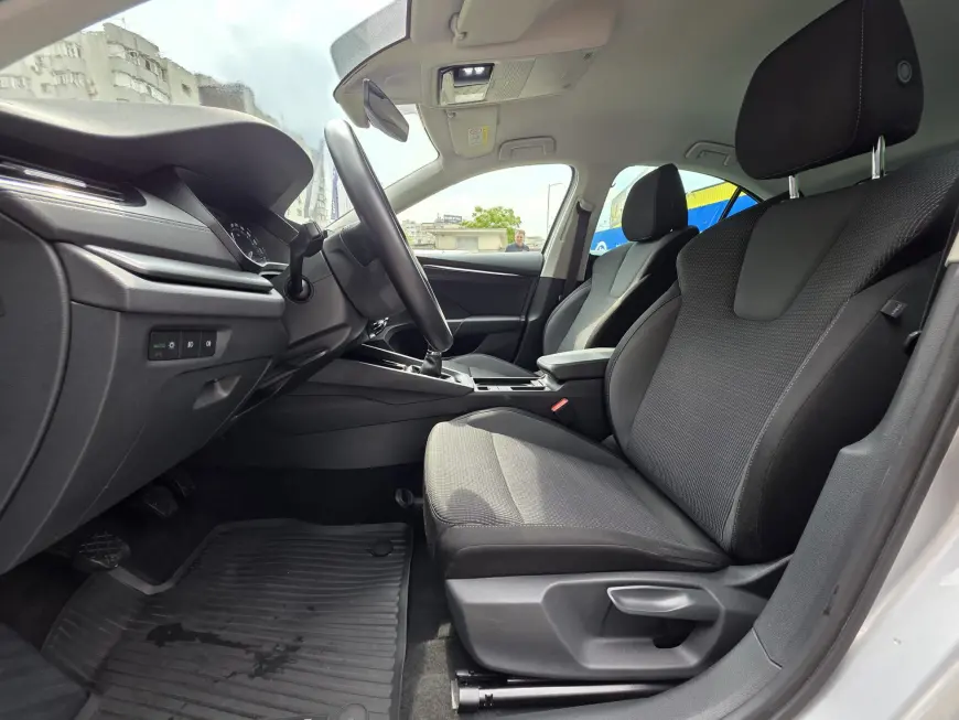 SKODA OCTAVIA IV 1.5 TSI 150CP MT6 AMBITION 2021