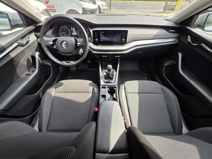 SKODA OCTAVIA IV 1.5 TSI 150CP MT6 AMBITION 2021