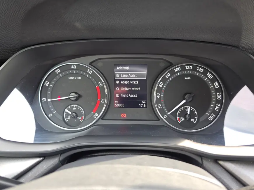SKODA OCTAVIA IV 1.5 TSI 150CP MT6 AMBITION 2021