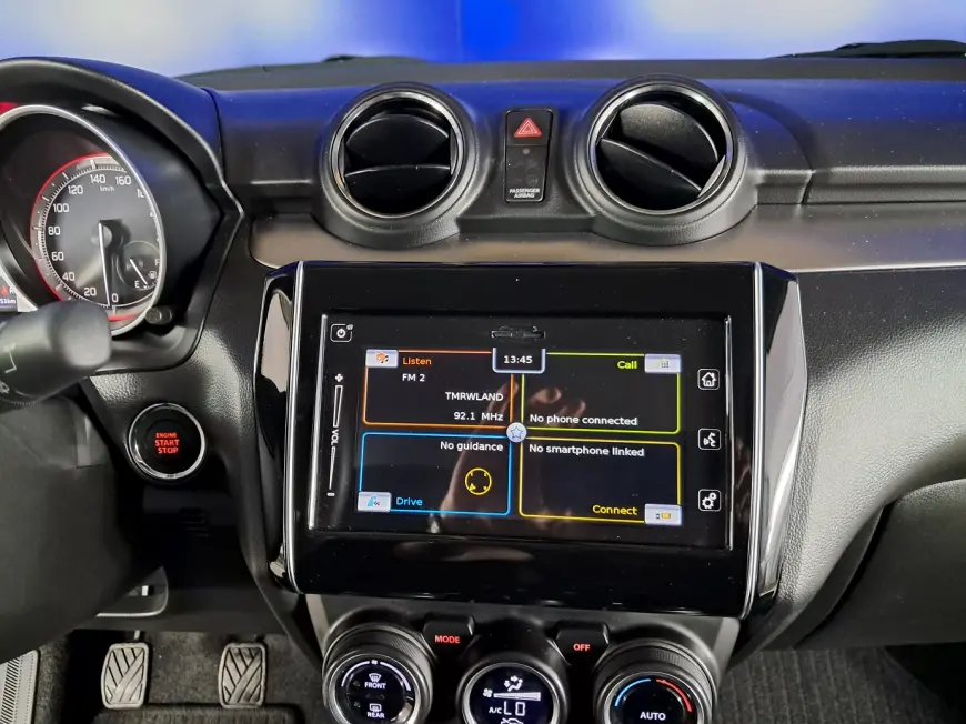 SUZUKI SWIFT