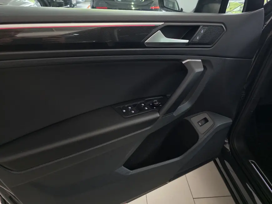 VOLKSWAGEN TIGUAN 2.0 TSI 190CP DSG 4MOTION ELEGANCE 2022