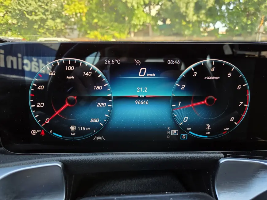 MERCEDES BENZ GLB 180 Business 2021 136cp