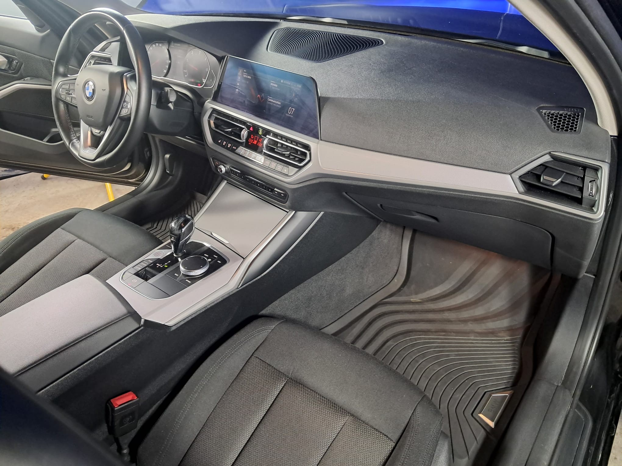 BMW Unknown Model 2021 — imagine 12