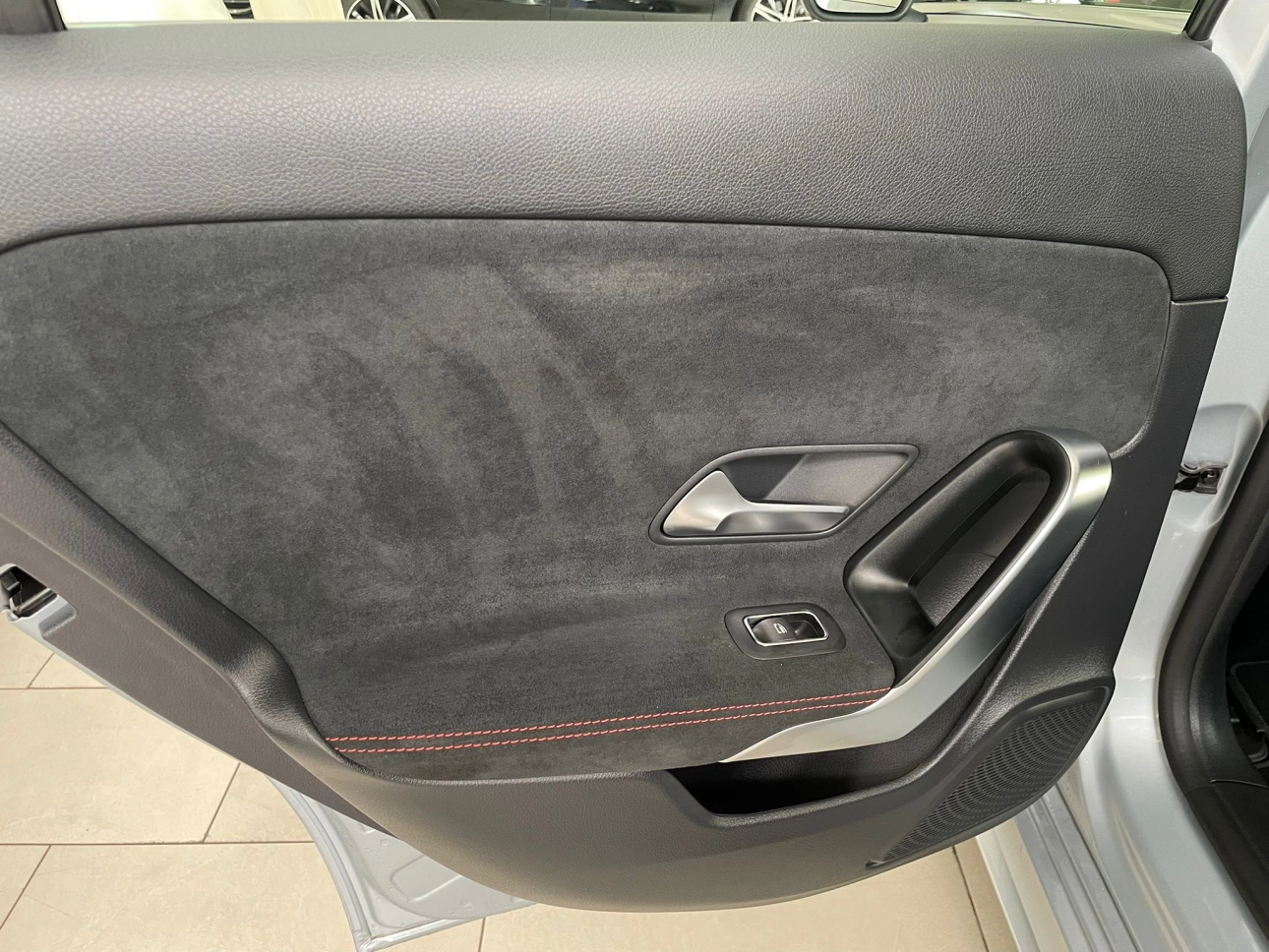 MERCEDES BENZ A 200 MHEV 7G-DCT 2024 AMG Line