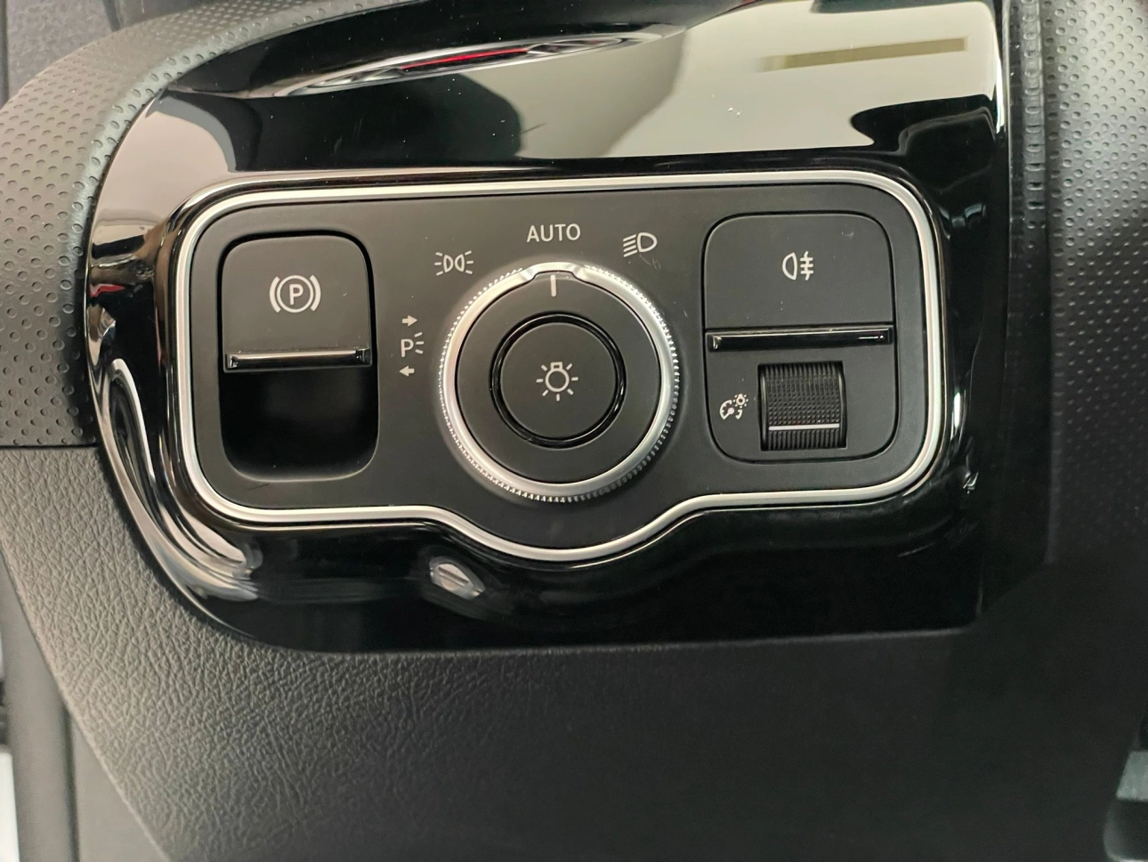 MERCEDES BENZ A 200 MHEV 7G-DCT 2024 AMG Line