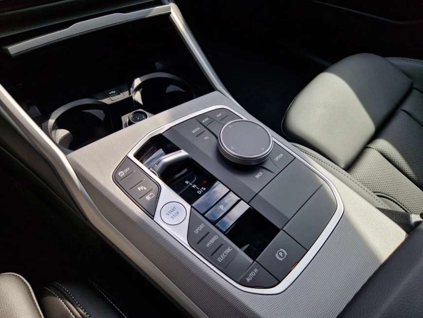 BMW SERIA 3 320e Business - Hybrid - Automatic - 163 CP