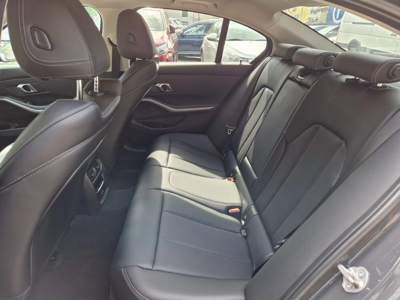 BMW SERIA 3 320e Business - Hybrid - Automatic - 163 CP