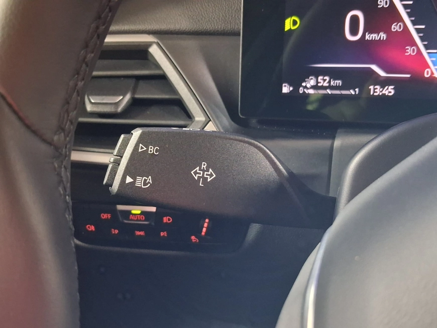 BMW SERIA 3 320e Business - Hybrid - Automatic - 163 CP