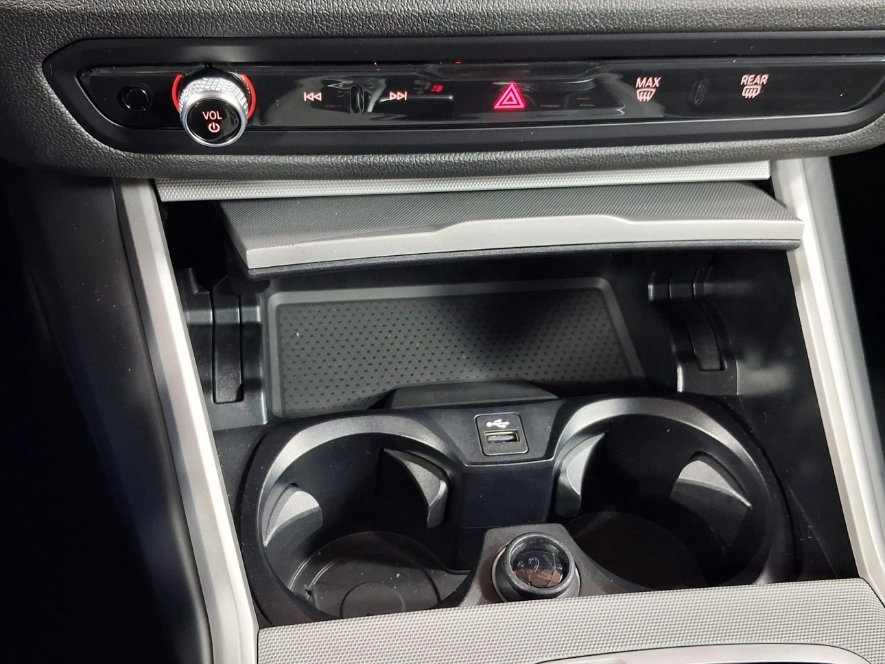 BMW SERIA 3 320e Business - Hybrid - Automatic - 163 CP