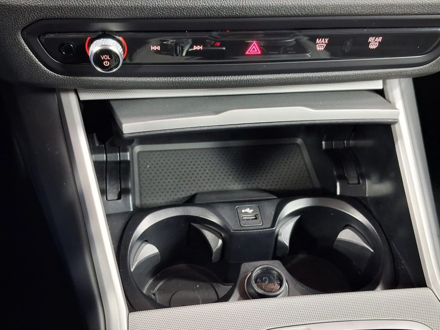 BMW SERIA 3 320e Business - Hybrid - Automatic - 163 CP