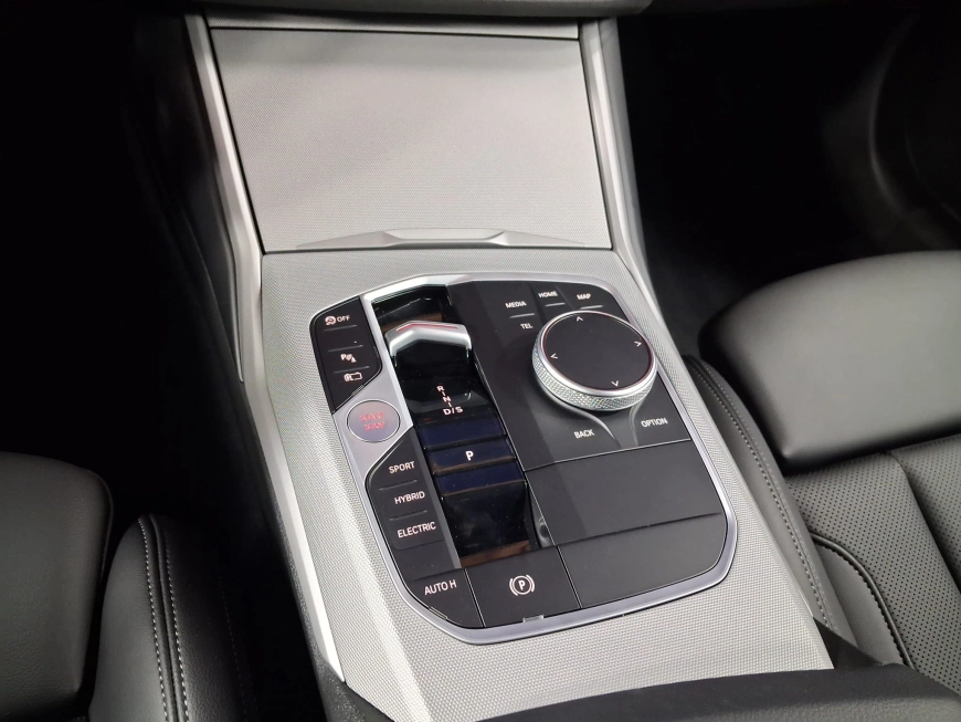 BMW SERIA 3 320e Business - Hybrid - Automatic - 163 CP