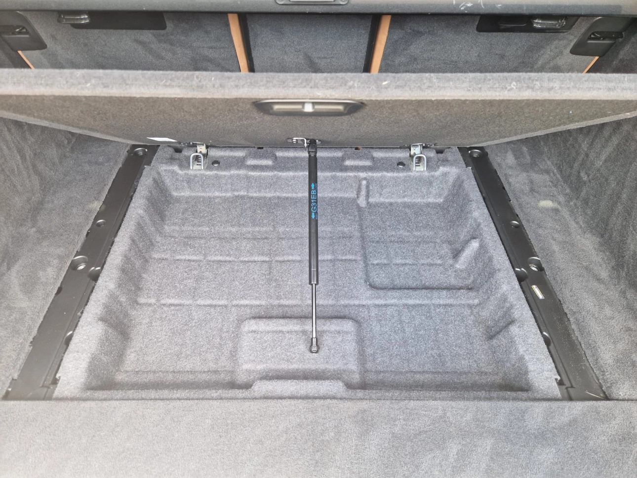 BMW SERIA 5 520d Touring 2021