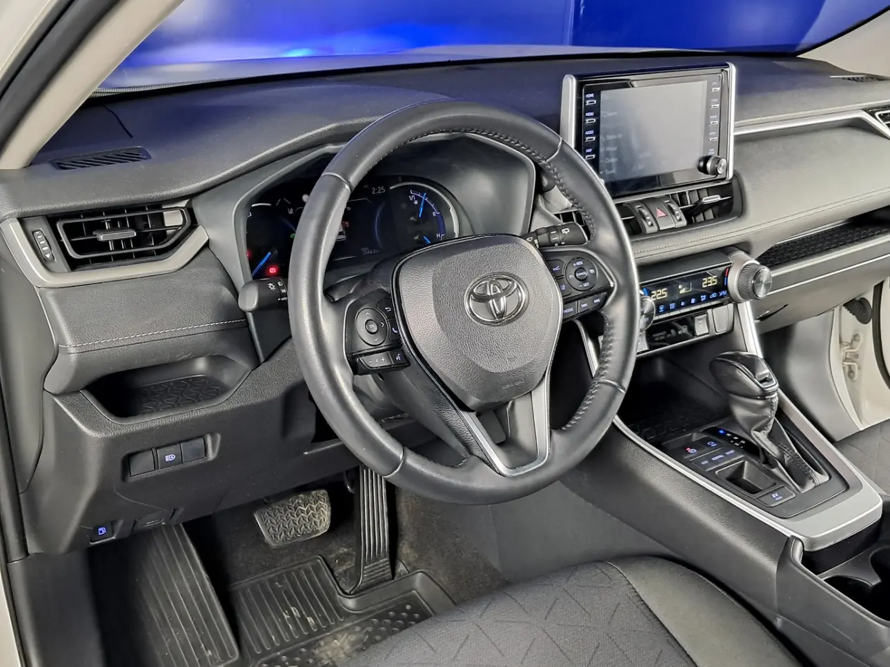TOYOTA RAV 4