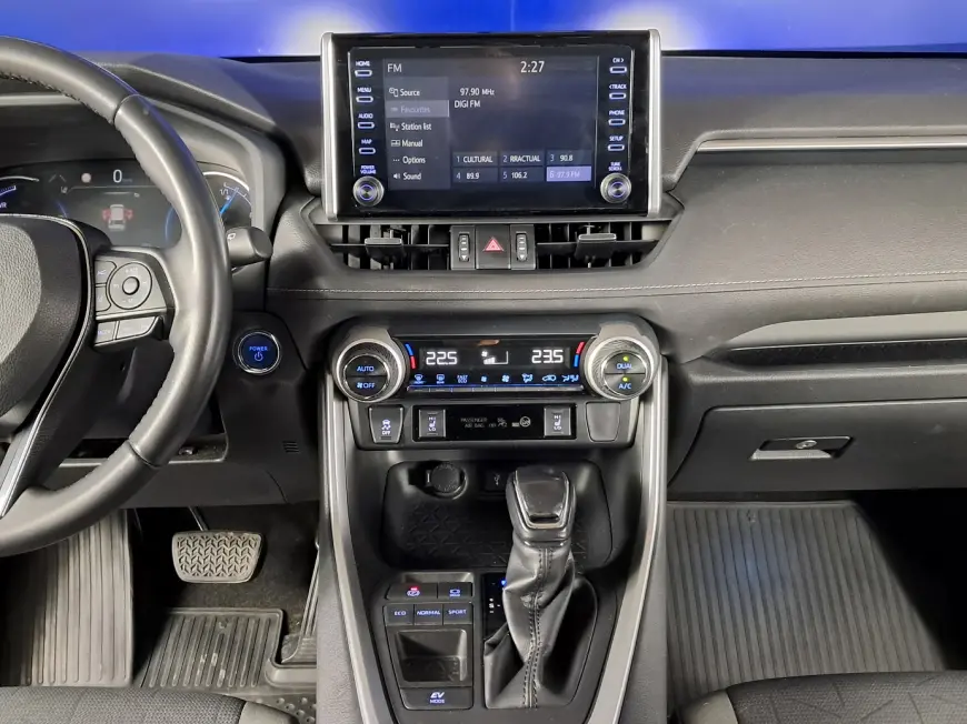 TOYOTA RAV 4