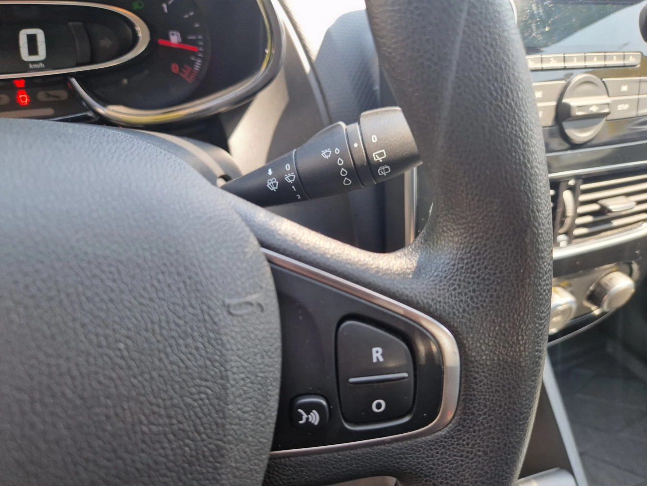 RENAULT CLIO 0.9 TCe 90CP MT5 LIFE COLLECTION 2020