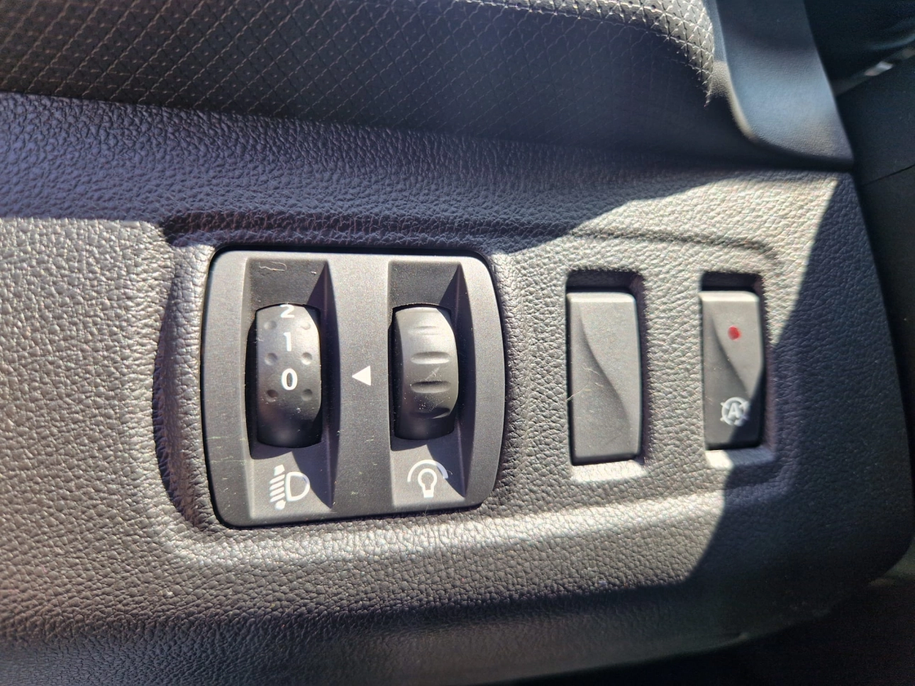 RENAULT CLIO 0.9 TCe 90CP MT5 LIFE COLLECTION 2020