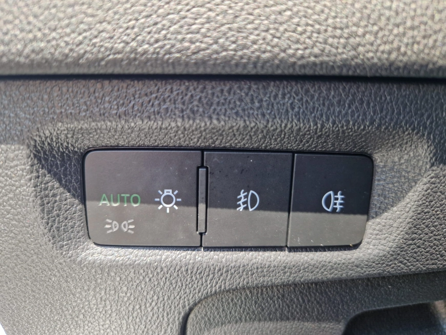 SKODA OCTAVIA COMBI 1.0 E-TEC Executive DSG 110 HP