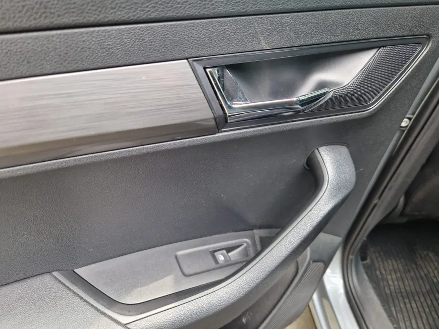 SKODA KAROQ 1.6 Tdi 115CP DSG AMBITION 2020