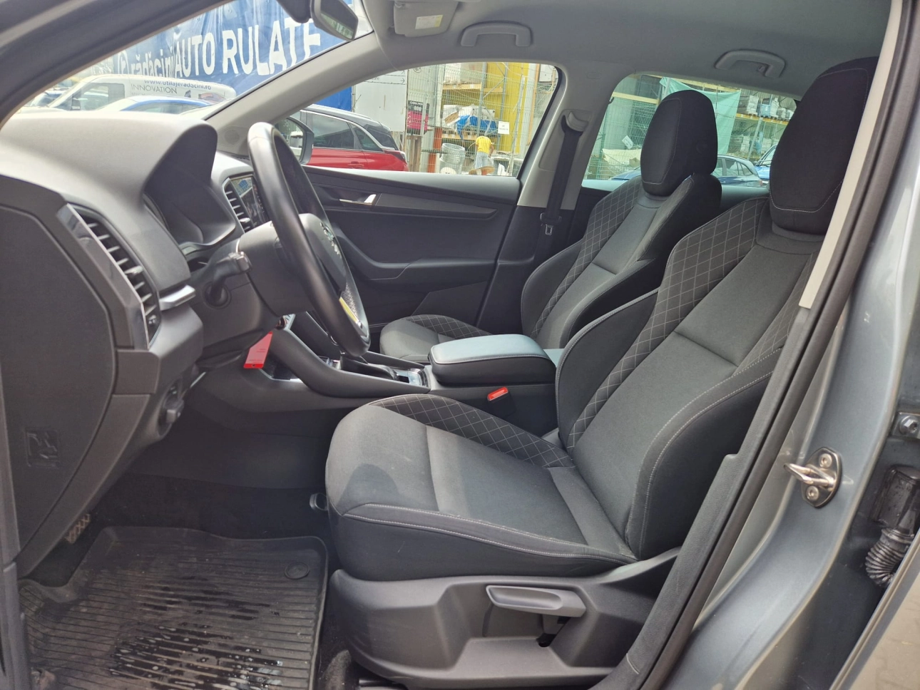 SKODA KAROQ 1.6 Tdi 115CP DSG AMBITION 2020