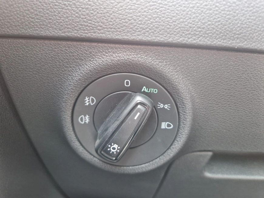 SKODA KAROQ 1.6 Tdi 115CP DSG AMBITION 2020