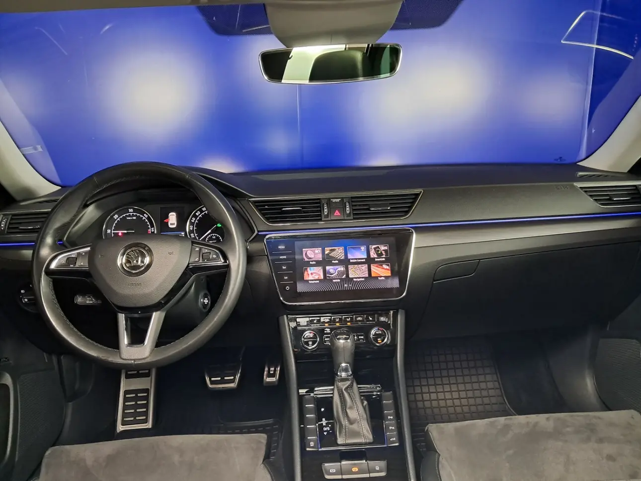 SKODA SUPERB