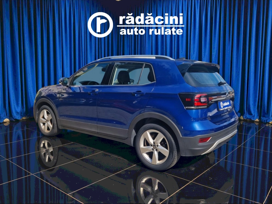 VOLKSWAGEN T-CROSS