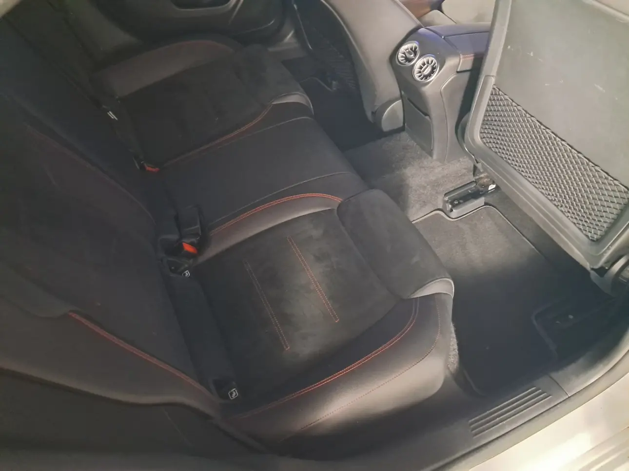 MERCEDES BENZ A A200
