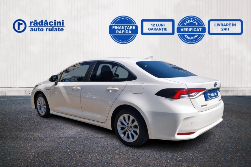TOYOTA COROLLA SEDAN 1.8 HYBRID DYNAMIC HSD E-CVT 2021