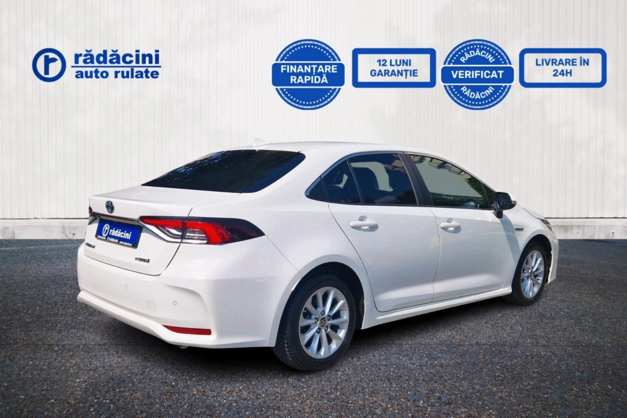 TOYOTA COROLLA SEDAN 1.8 HYBRID DYNAMIC HSD E-CVT 2021