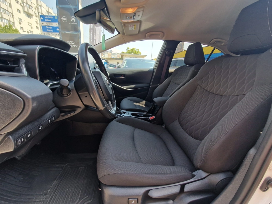 TOYOTA COROLLA SEDAN 1.8 HYBRID DYNAMIC HSD E-CVT 2021