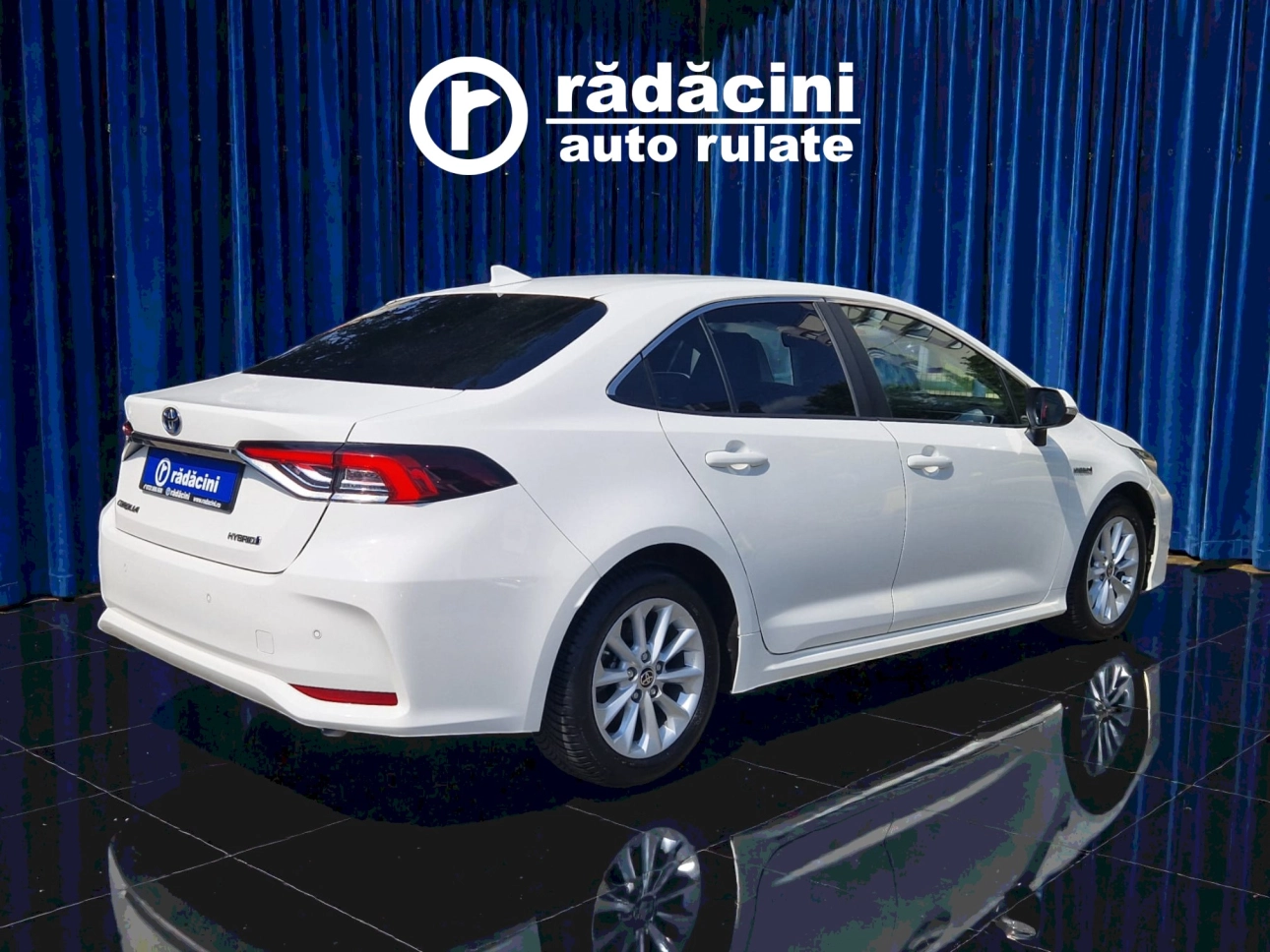 TOYOTA COROLLA SEDAN 1.8 HYBRID DYNAMIC HSD E-CVT 2021