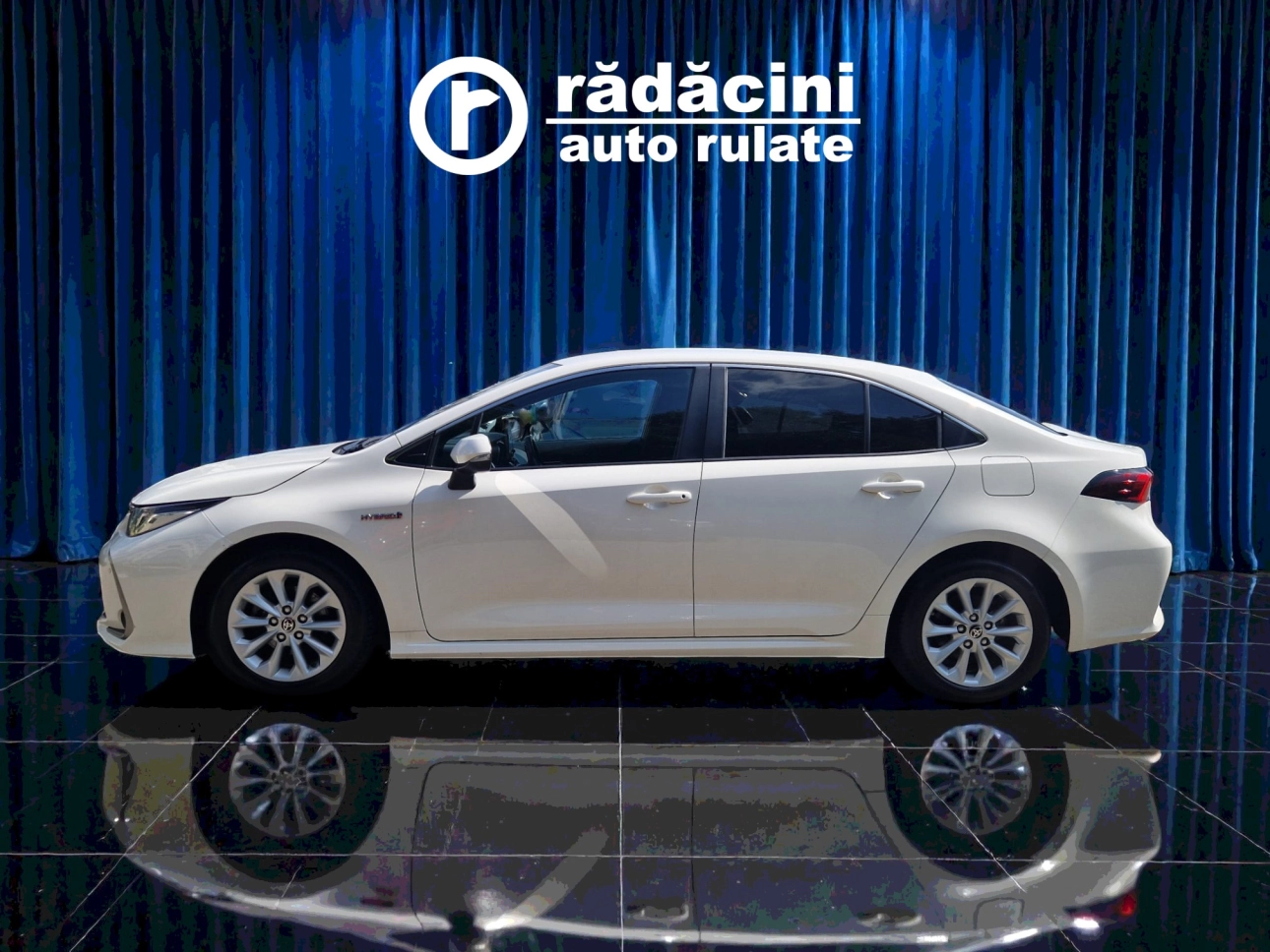 TOYOTA COROLLA SEDAN 1.8 HYBRID DYNAMIC HSD E-CVT 2021