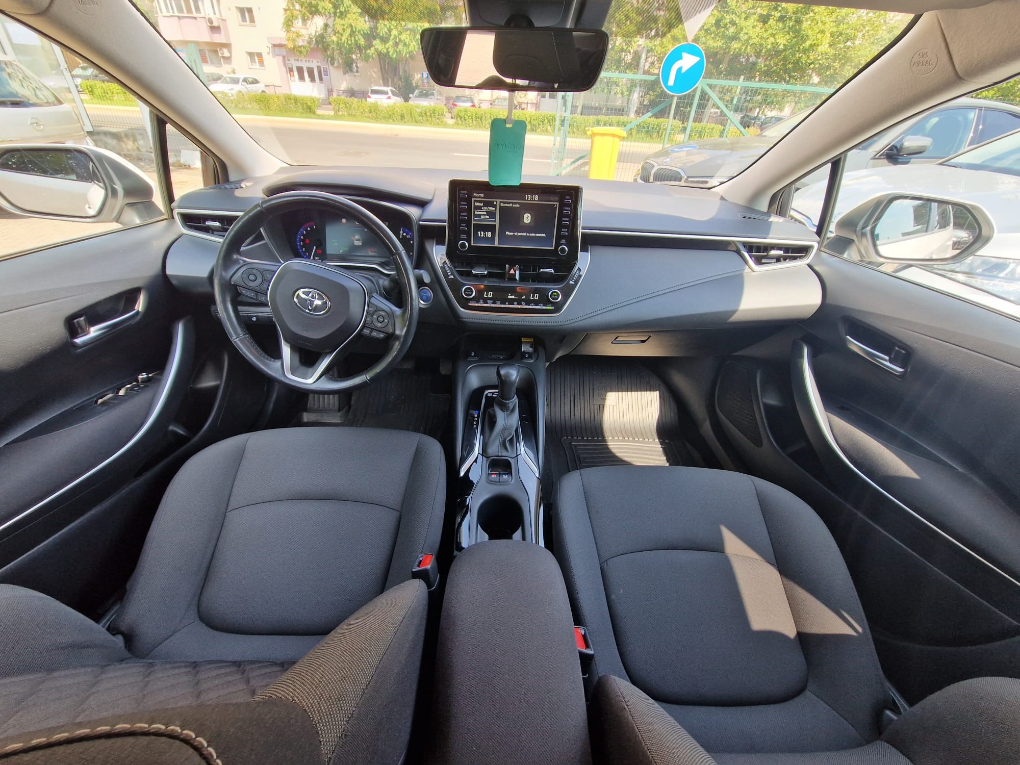 TOYOTA Corolla 2021 — imagine 9
