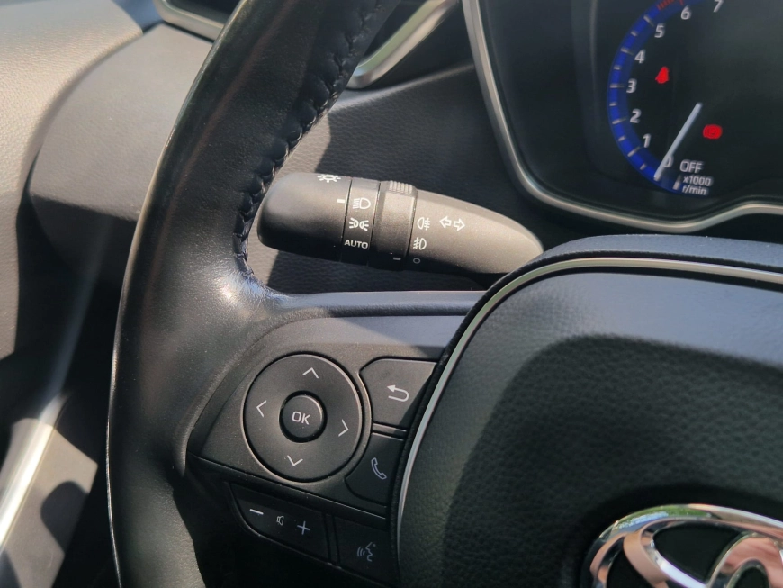 TOYOTA COROLLA SEDAN 1.8 HYBRID DYNAMIC HSD E-CVT 2021