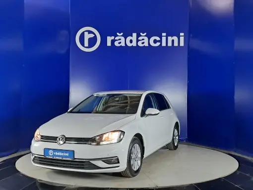 VOLKSWAGEN-GOLF VII-Hatchback-2020--Manuala