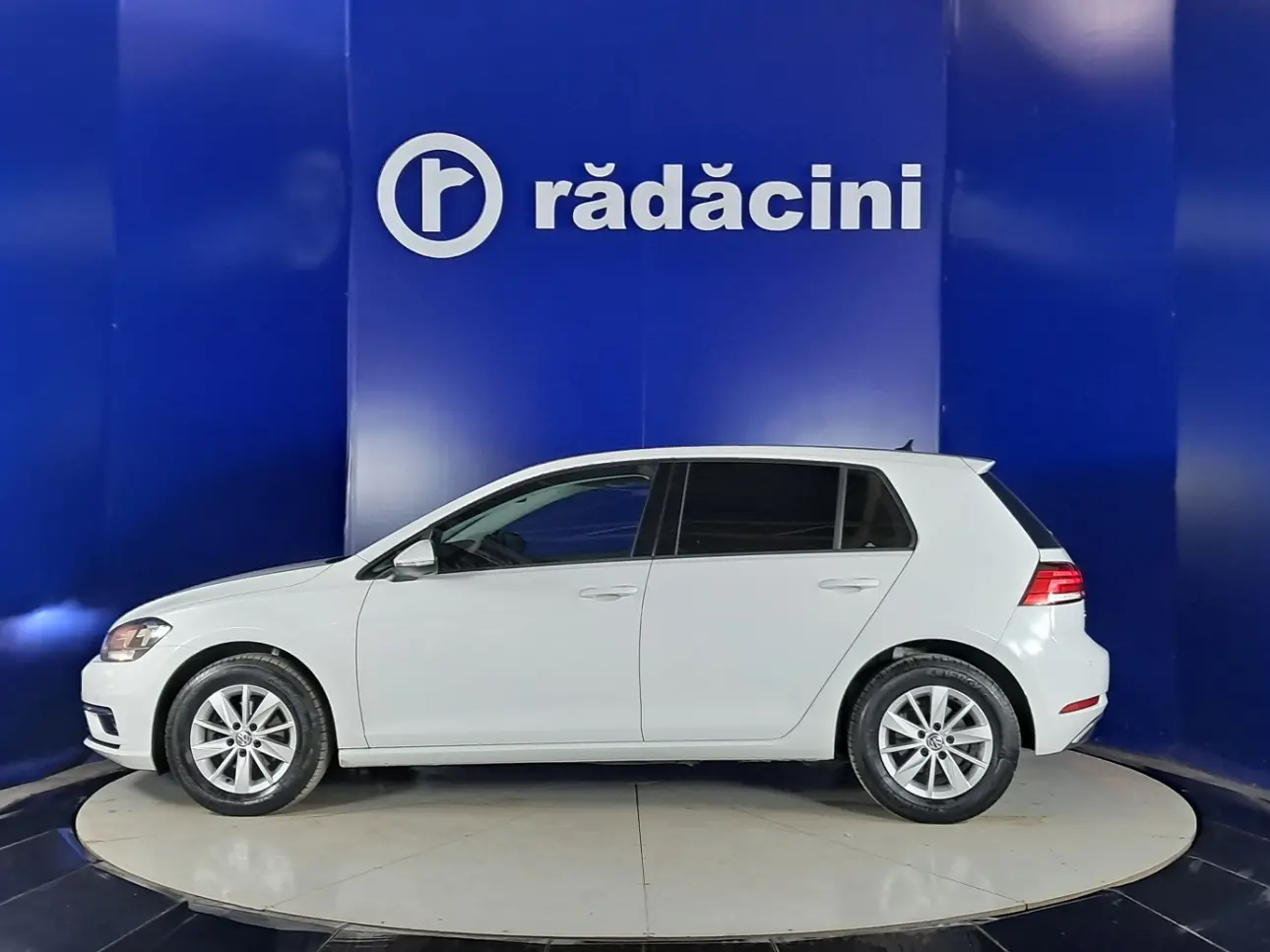 VOLKSWAGEN GOLF VII