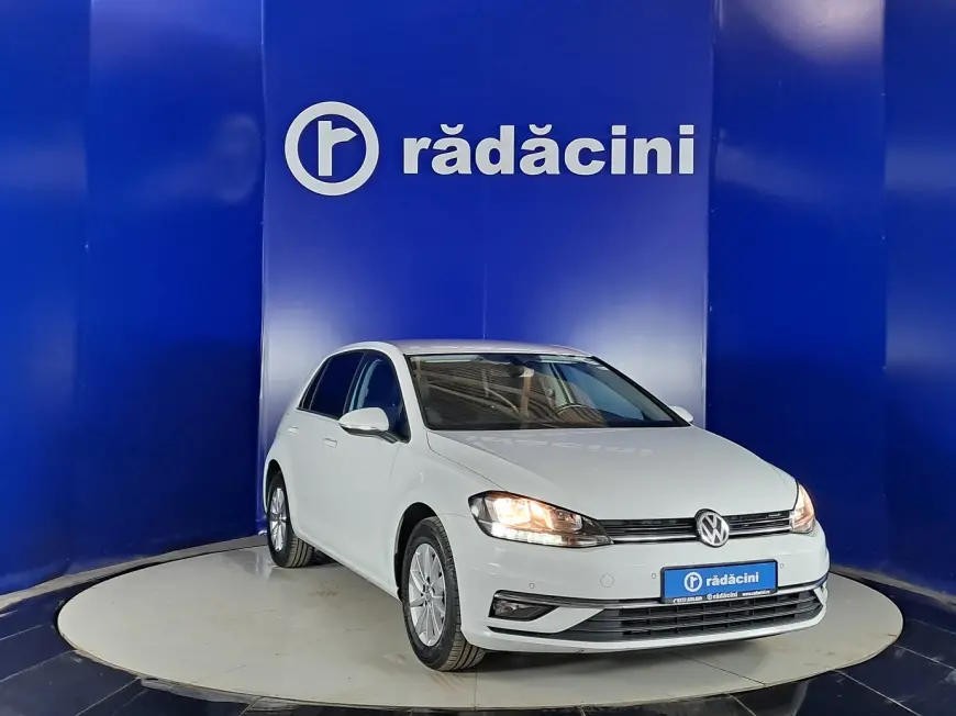 VOLKSWAGEN GOLF VII