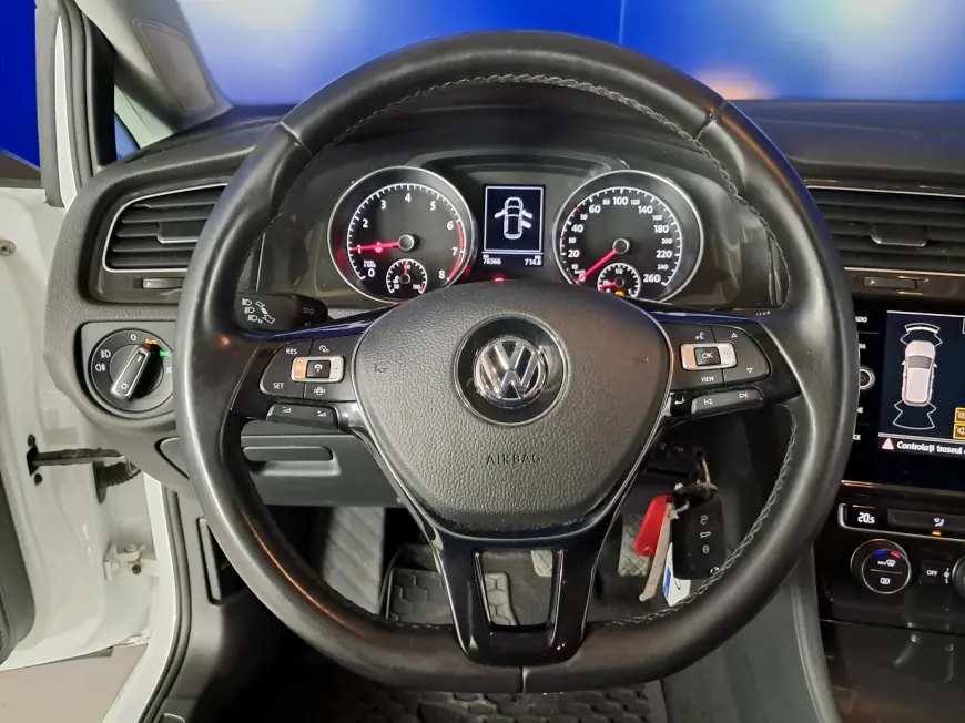 VOLKSWAGEN GOLF VII