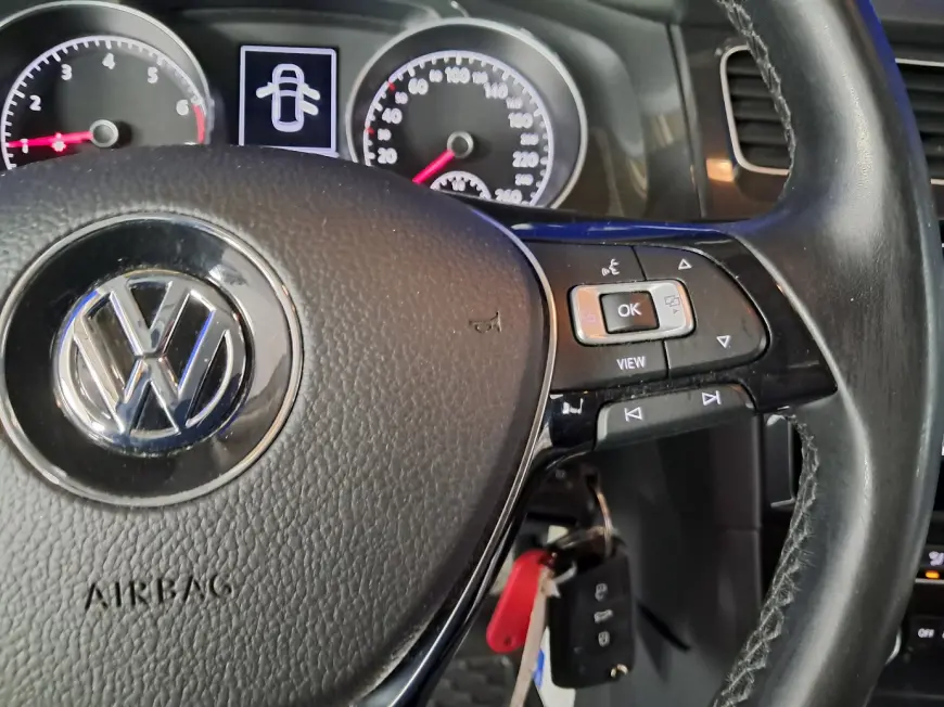 VOLKSWAGEN GOLF VII