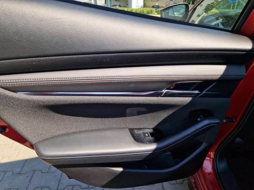 MAZDA 3 2.0 e-SkyActiv-X M Hybrid 180 Comfort Bose